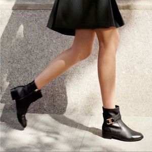 Tory Burch Gemini link booties
